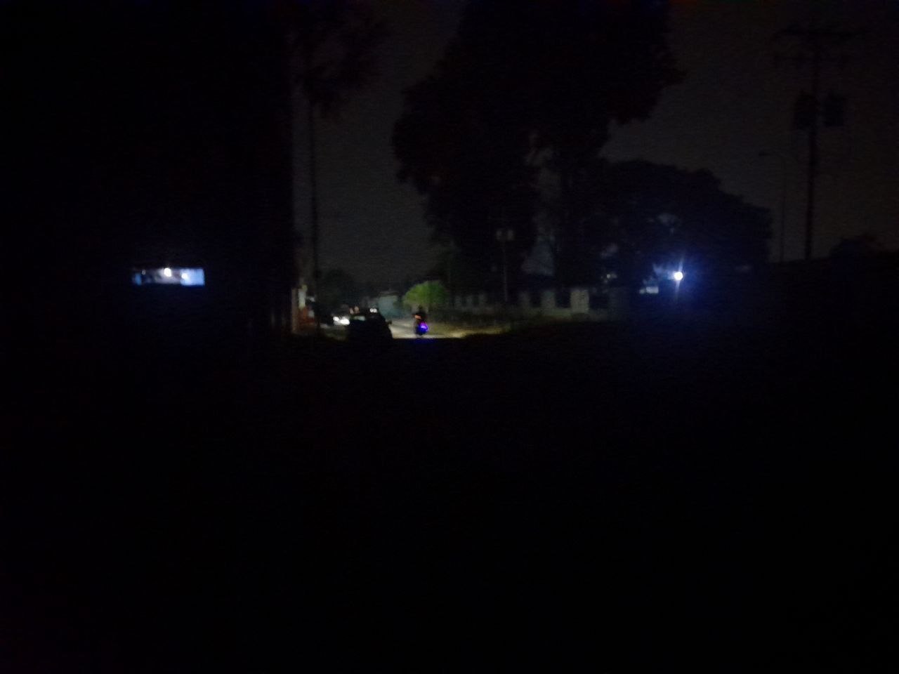 Más de 40 horas sin electricidad denuncian habitantes del sector Las Colinas en Barinas